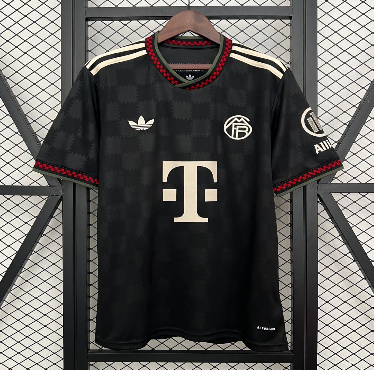 Camiseta de fútbol Bayern Munich 2025/26 TERCERA MANGA CORTA VERSION FAN